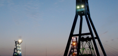 二十二工程處施工的內(nèi)蒙色連立井夜景